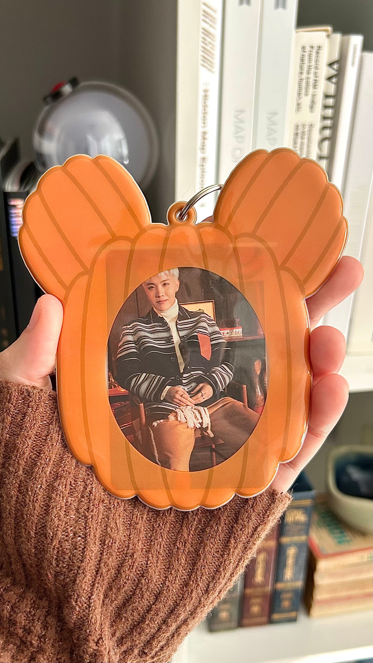 Mickey Pumpkin Halloween Kpop Photocard Holder Keychain
